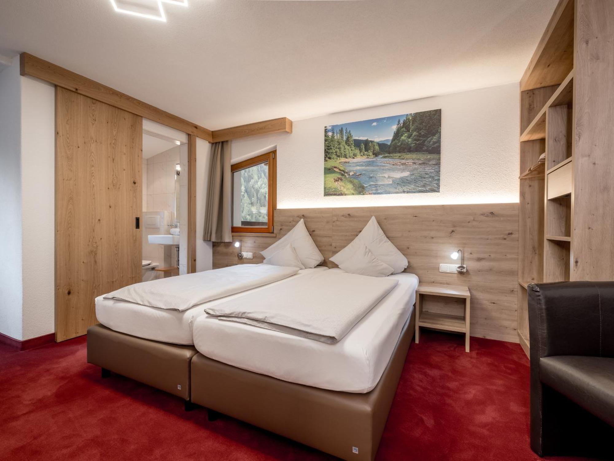Quality Hosts Arlberg - Haus Pepi Eiter Gasthuis