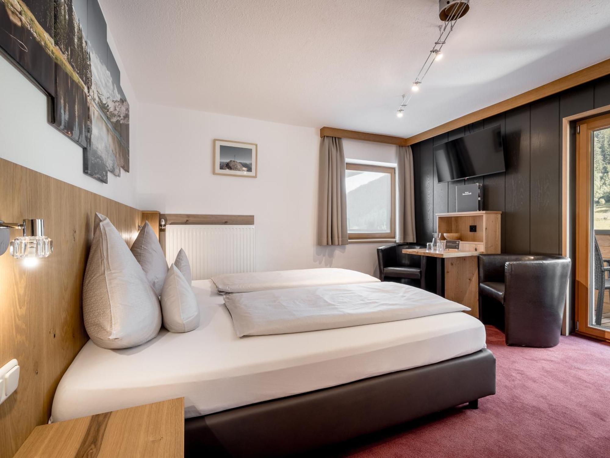 Quality Hosts Arlberg - Haus Pepi Eiter 3*