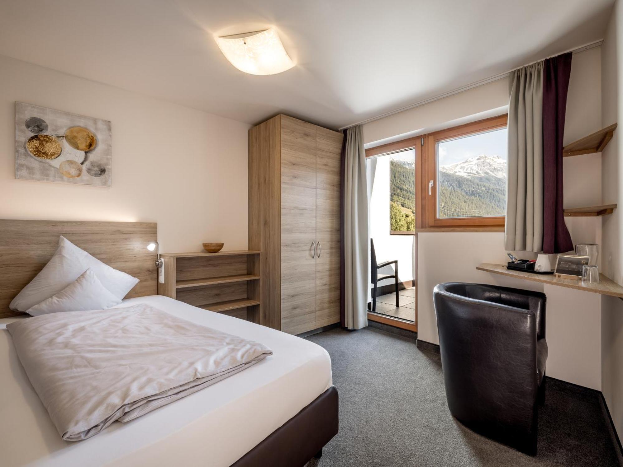Quality Hosts Arlberg - Haus Pepi Eiter 3*